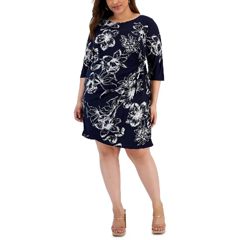 Great Deals classic fit-and-flare dressSignature By Robbie Bee Womens Plus Metallic Knee Length Shift Dress