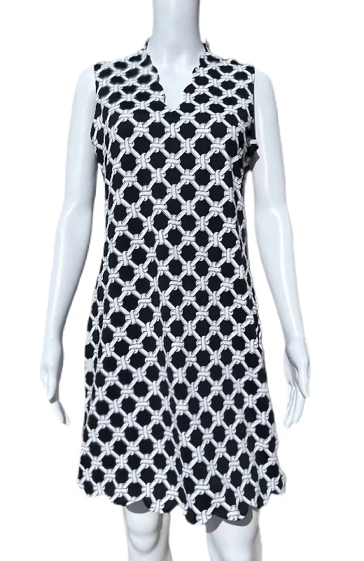Price Fest floral dressSleeveless Scallop Neckline Dress With Upf 50+ In Black & White Knots Price Fest floral dressSleeveless Scallop Neckline Dress With Upf 50+ In Black & White Knots