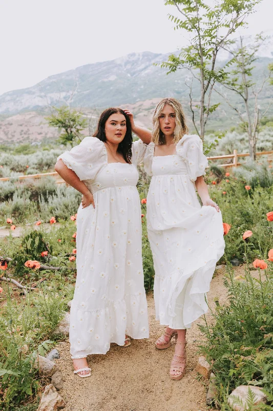 New Markdowns vintage-inspired dressEXCLUSIVE - Summer Glow Dress