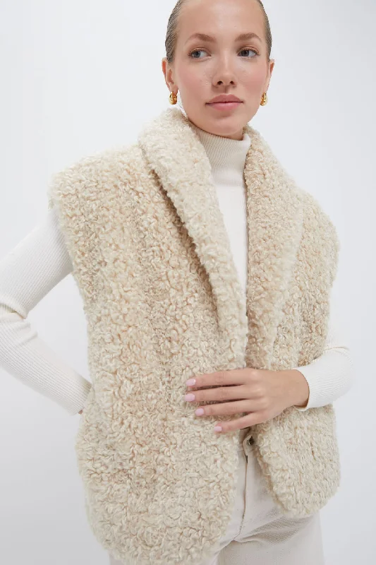 Price Buster sporty puffer jacketOversized Aspen Sherpa Vest