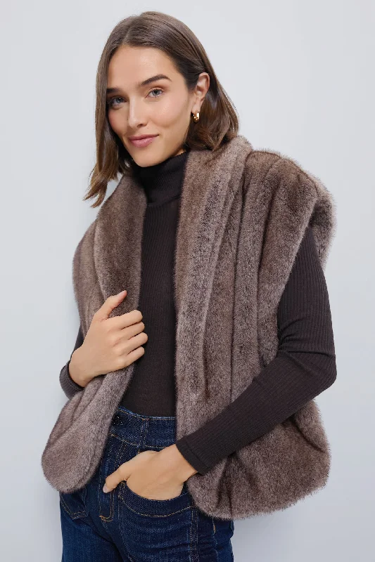 Quick Sale zip-up jacketOversized Aspen Faux Fur Vest