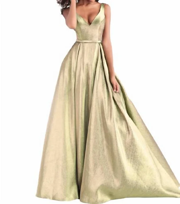 Deal Explosion chic dressMetallic Ballgown In Green/gold
