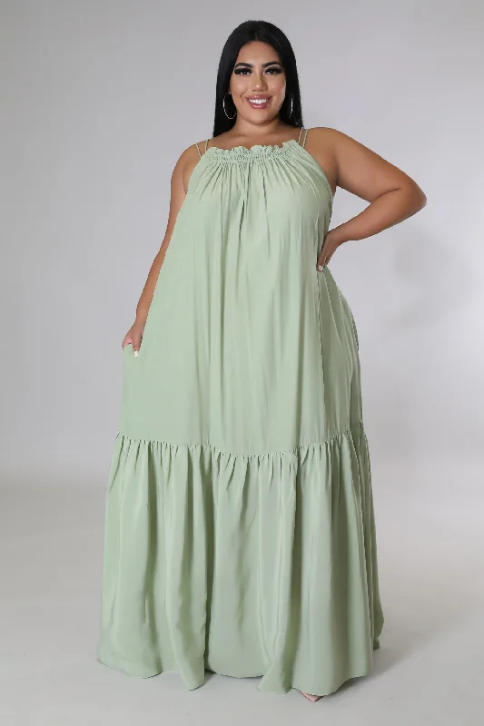Customer Appreciation Sale floral midi dressAdriel Babe Dress