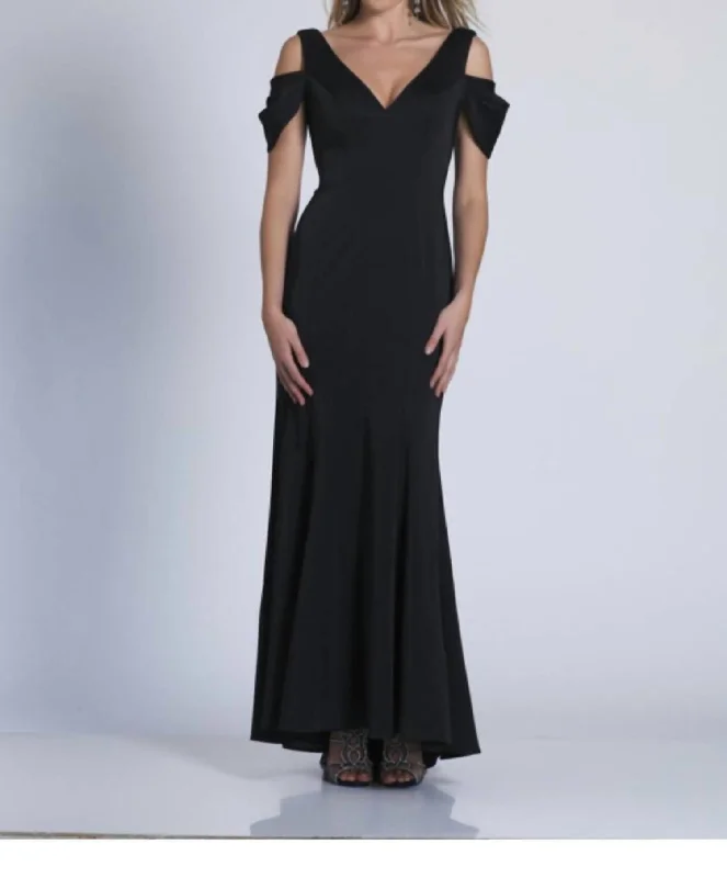 Price Cut winter dressClassic Black Gown