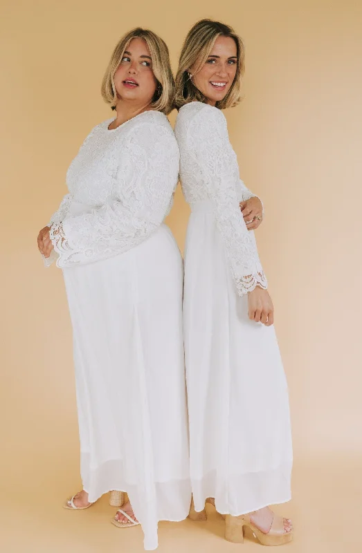 Bonus Savings pleated maxi dressEXCLUSIVE - The White: Gloria