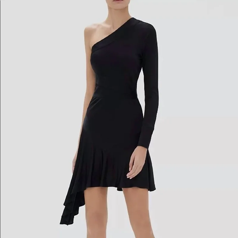 Extra Savings lace dressGaja Dress In Black