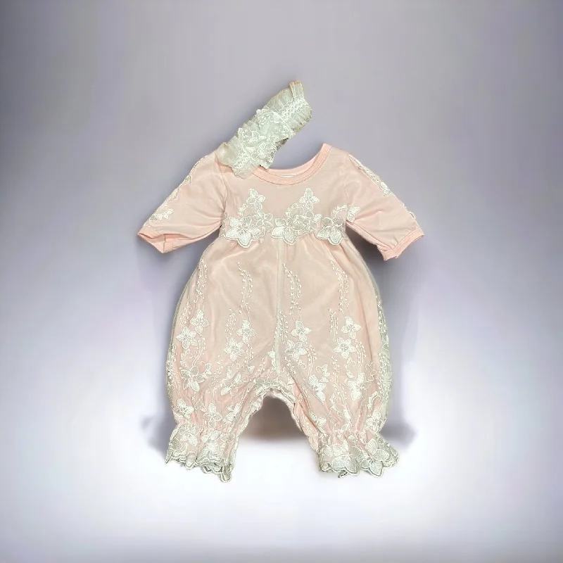 Deal Dash t-shirt dressBlush Lace Romper