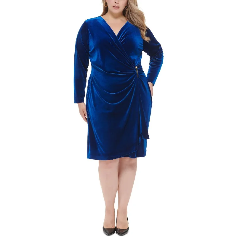 Buy Now mini dressCalvin Klein Womens Plus Velvet Knee Midi Dress