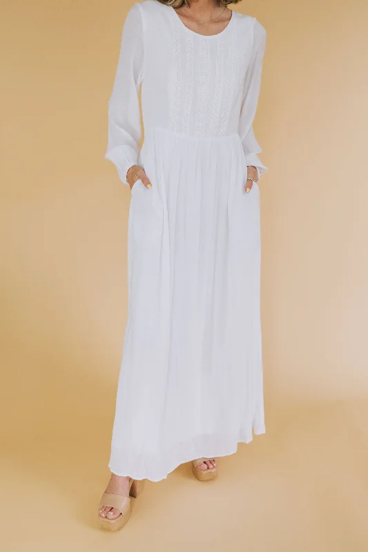 Savings Galore luxury dressThe White: Amanda