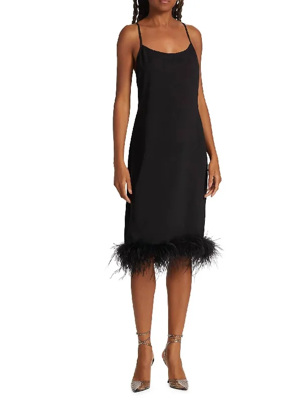 Steals and Deals minimalistic dressMarianna Dress In Black